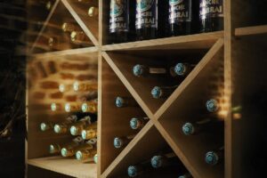 Feuchtigkeit im Keller · Ursachen & Lösungen