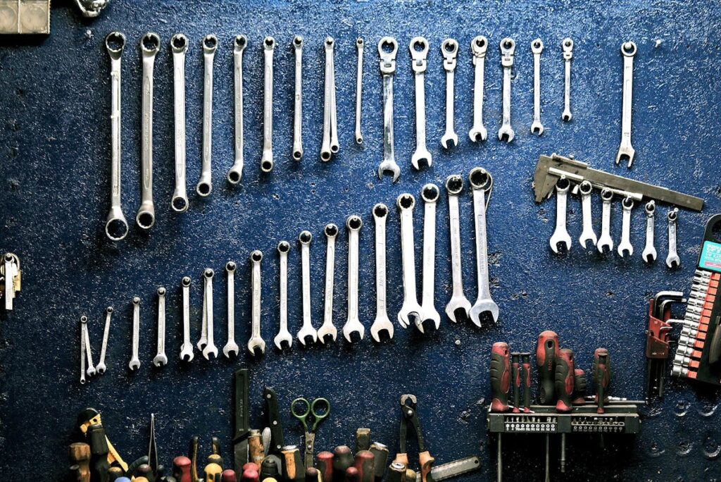 Garage aufräumen · Tipps für mehr Ordnung