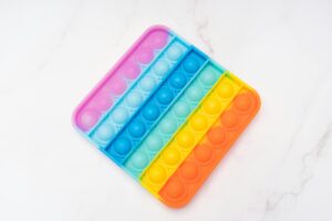 Kunststoffoberflächen säubern · schnell & sicher